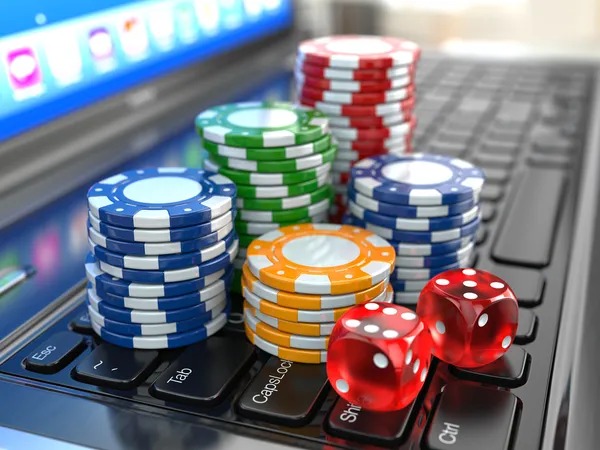 litetoto mobile app showing live-dealer table and sportsbook markets